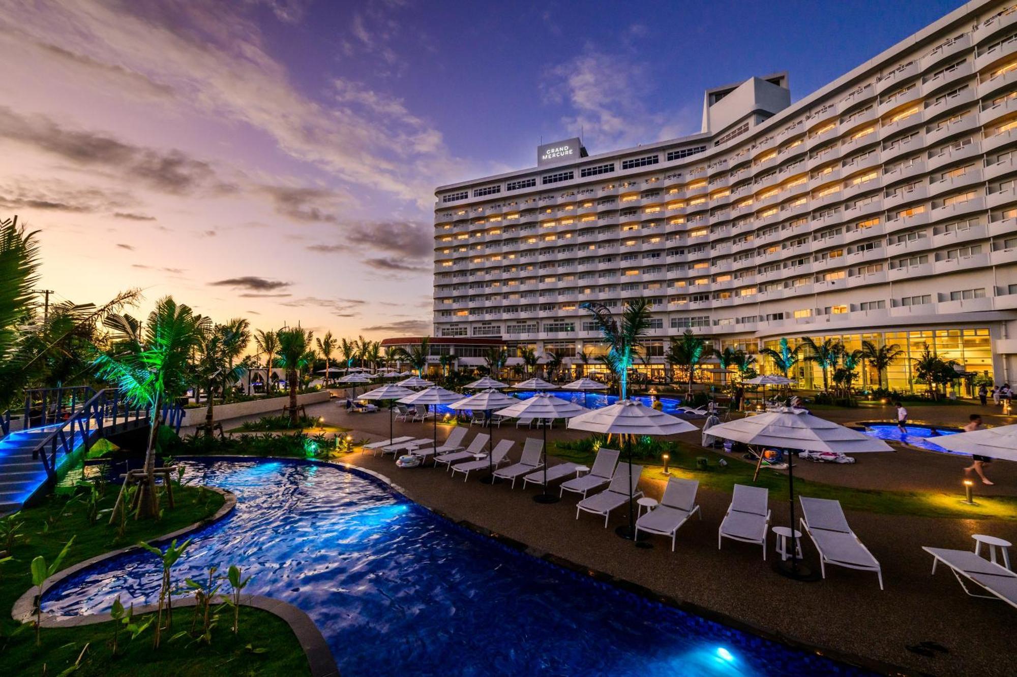 Grand Mercure Okinawa Cape Zanpa Resort Yomitan Exteriör bild