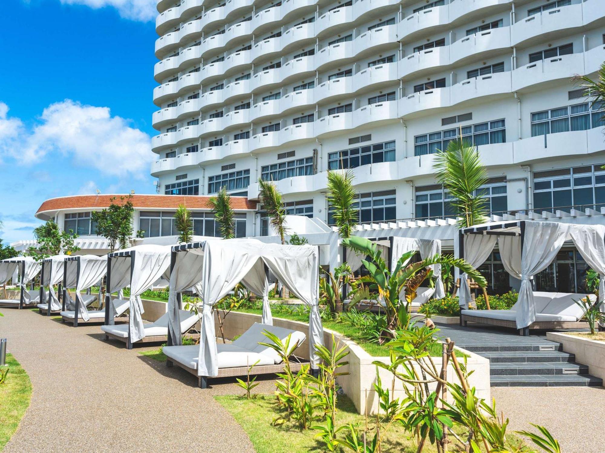 Grand Mercure Okinawa Cape Zanpa Resort Yomitan Exteriör bild