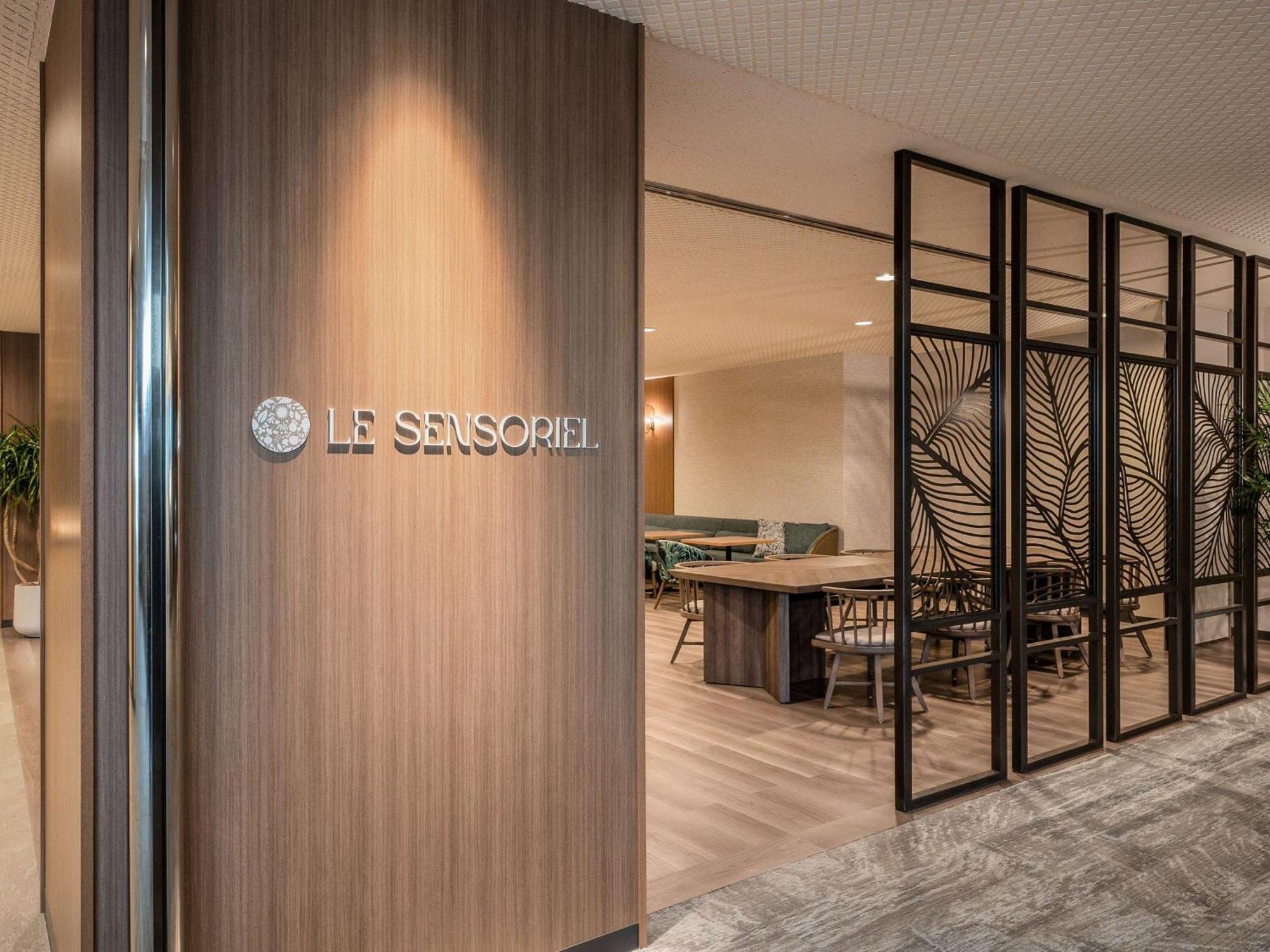 Grand Mercure Okinawa Cape Zanpa Resort Yomitan Exteriör bild