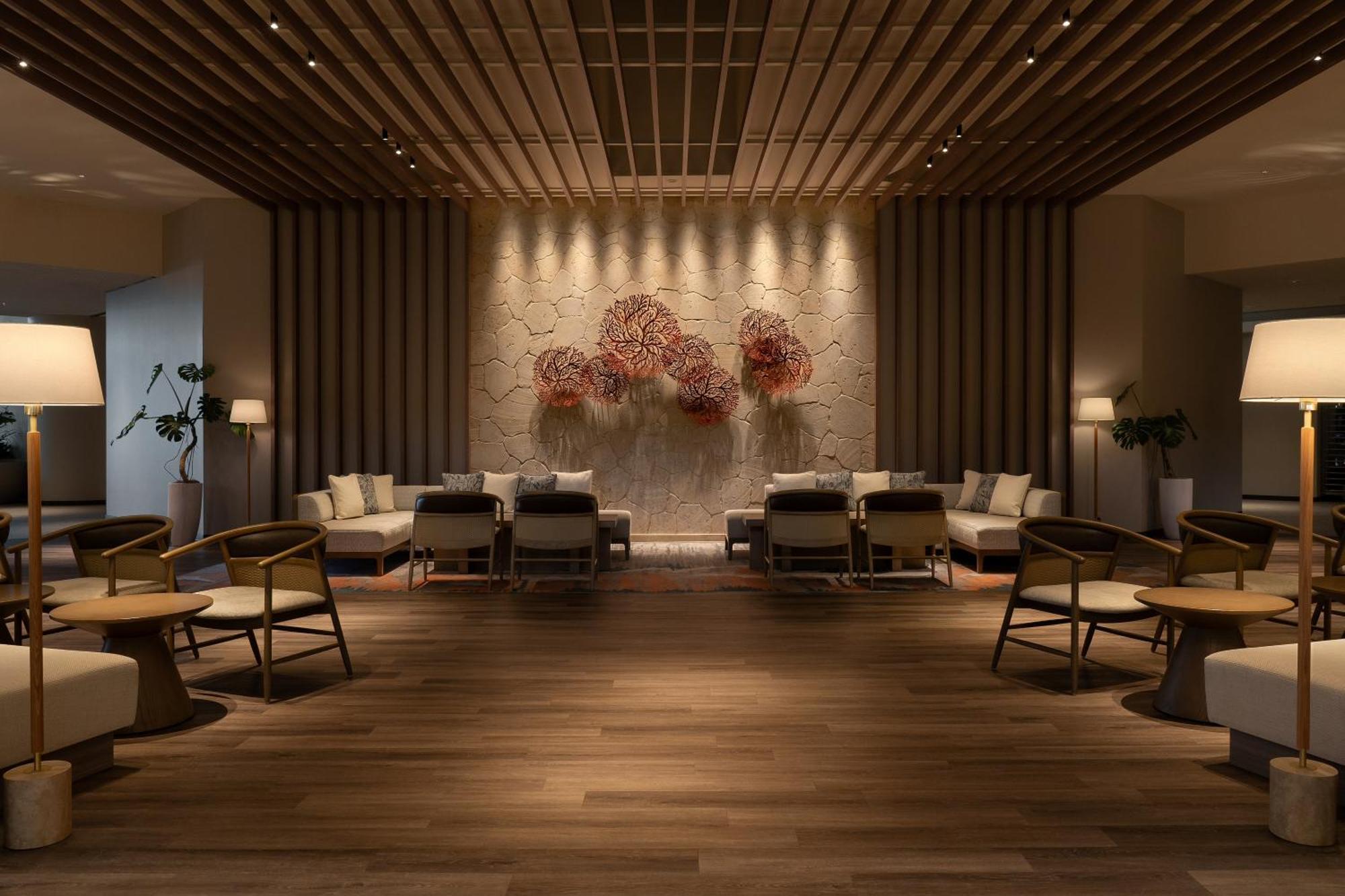 Grand Mercure Okinawa Cape Zanpa Resort Yomitan Exteriör bild