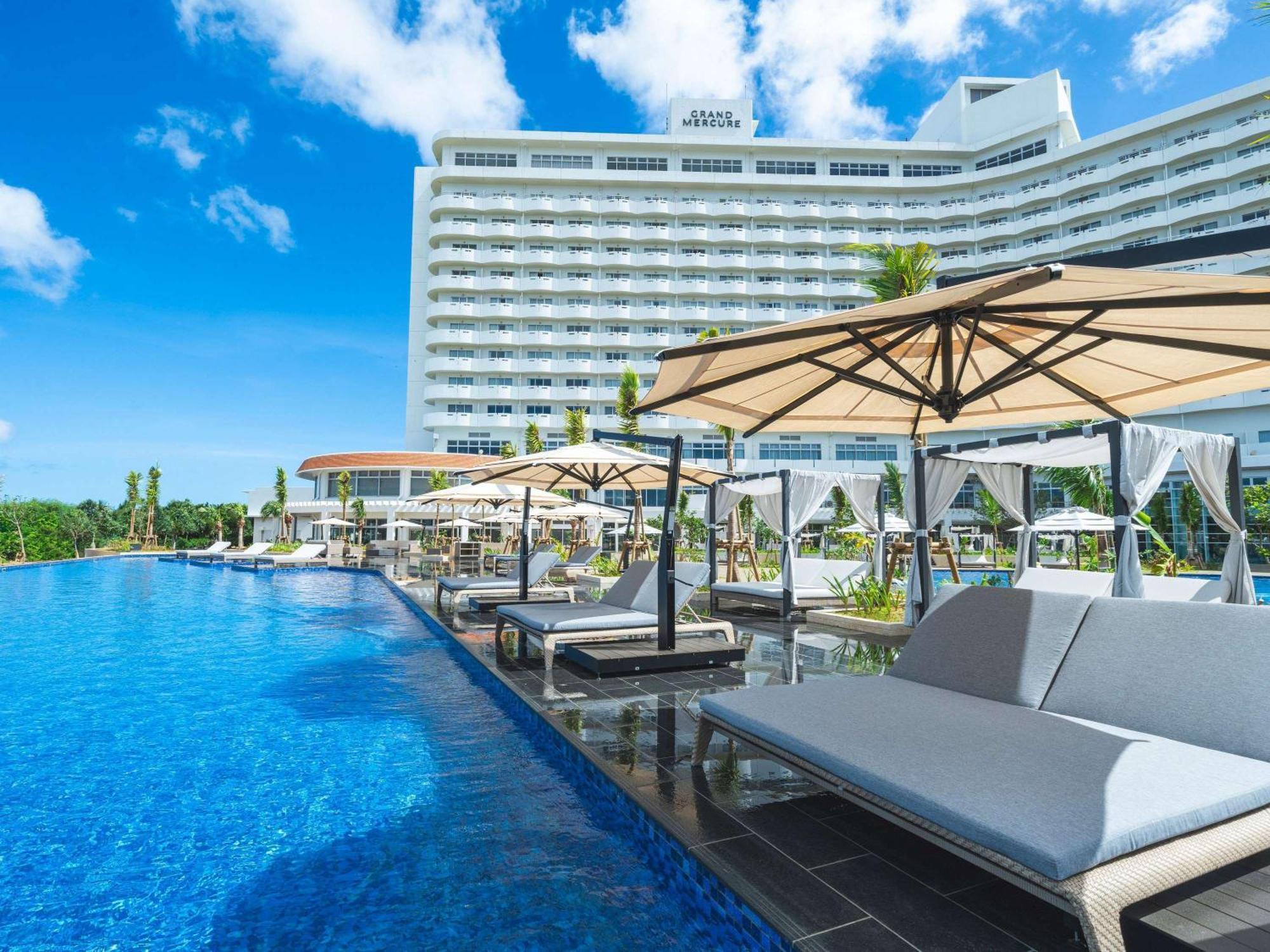 Grand Mercure Okinawa Cape Zanpa Resort Yomitan Exteriör bild